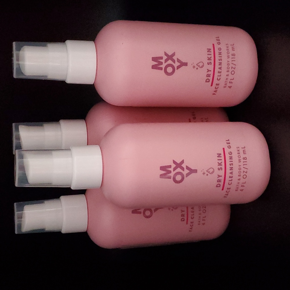 4pc BATH & BODY WORKS Dry Skin Face Cleansing Gel From Moxy